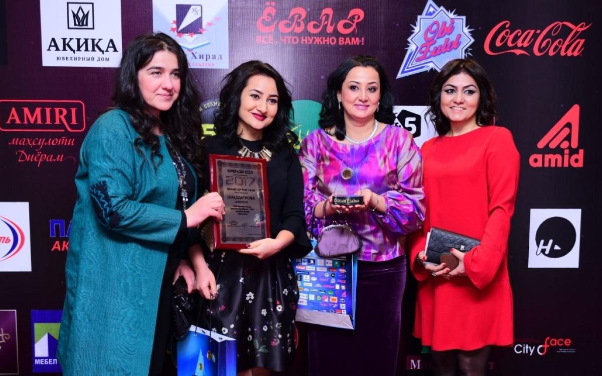 “LA’AL Textiles” named Tajik Brand of the Year 2017